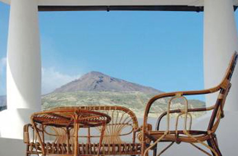 hotel ossidiana stromboli center