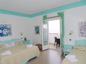 hotel ossidiana stromboli center