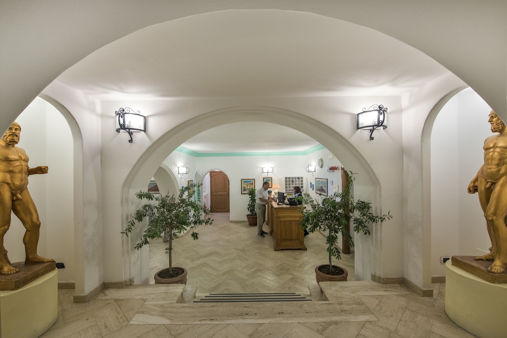 hotel ossidiana stromboli center