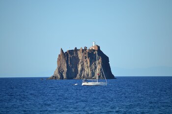 hotel ossidiana stromboli center