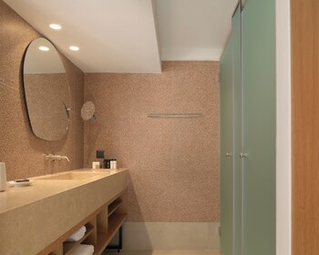 paralos venus suites adults only