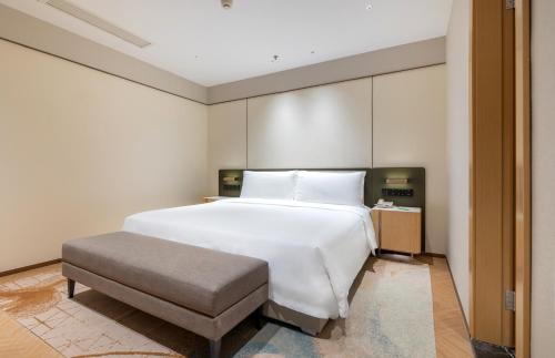 holiday inn chongqing guanyinqiao an ihg hotel