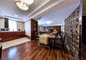 kuntai royal hotel