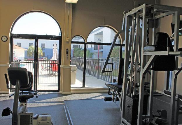 cottonwood suites savannah hotel and conference center