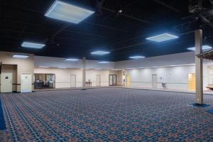 cottonwood suites savannah hotel and conference center