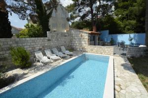 villa avantgarde
