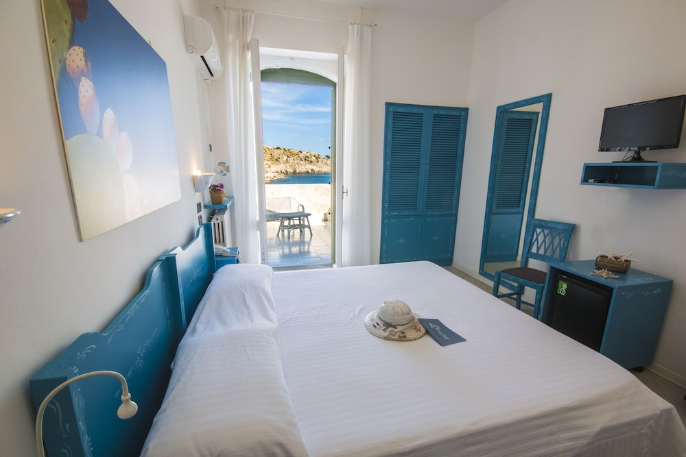 hotel la roccia