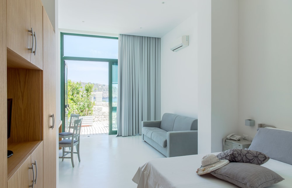 hotel la roccia