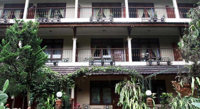 hotel taman sari