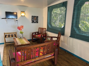 linareva moorea beach resort