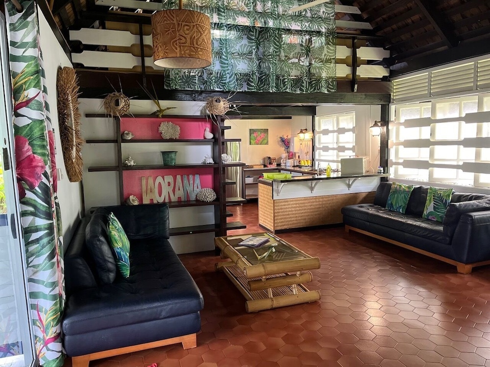 linareva moorea beach resort