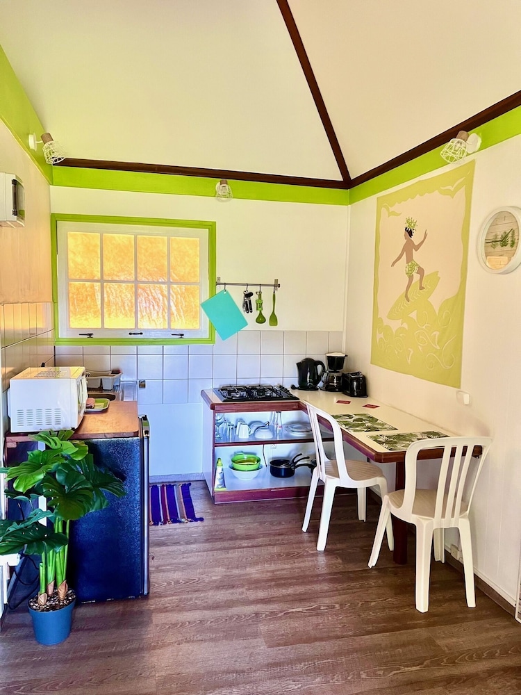 linareva moorea beach resort