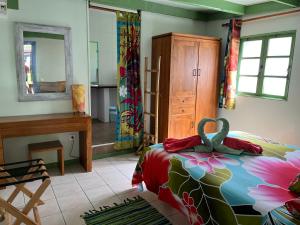 linareva moorea beach resort