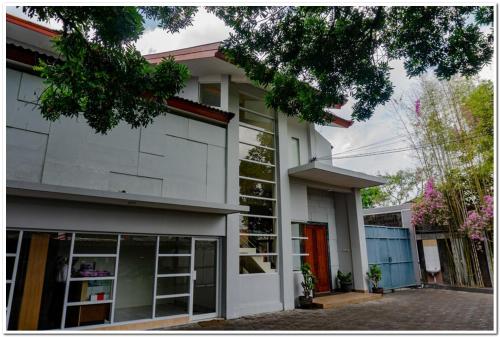 reddoorz near jogja city mall 4