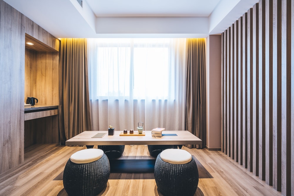 atour hotel wenhua west road turpan