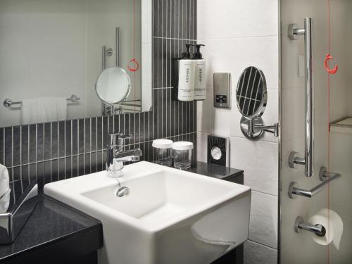 crowne plaza birmingham city centre an ihg hotel