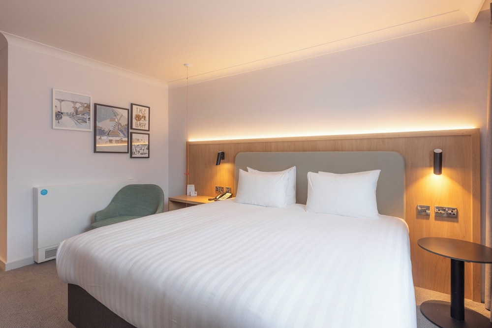 holiday inn brentwood m25 jct 28 an ihg hotel