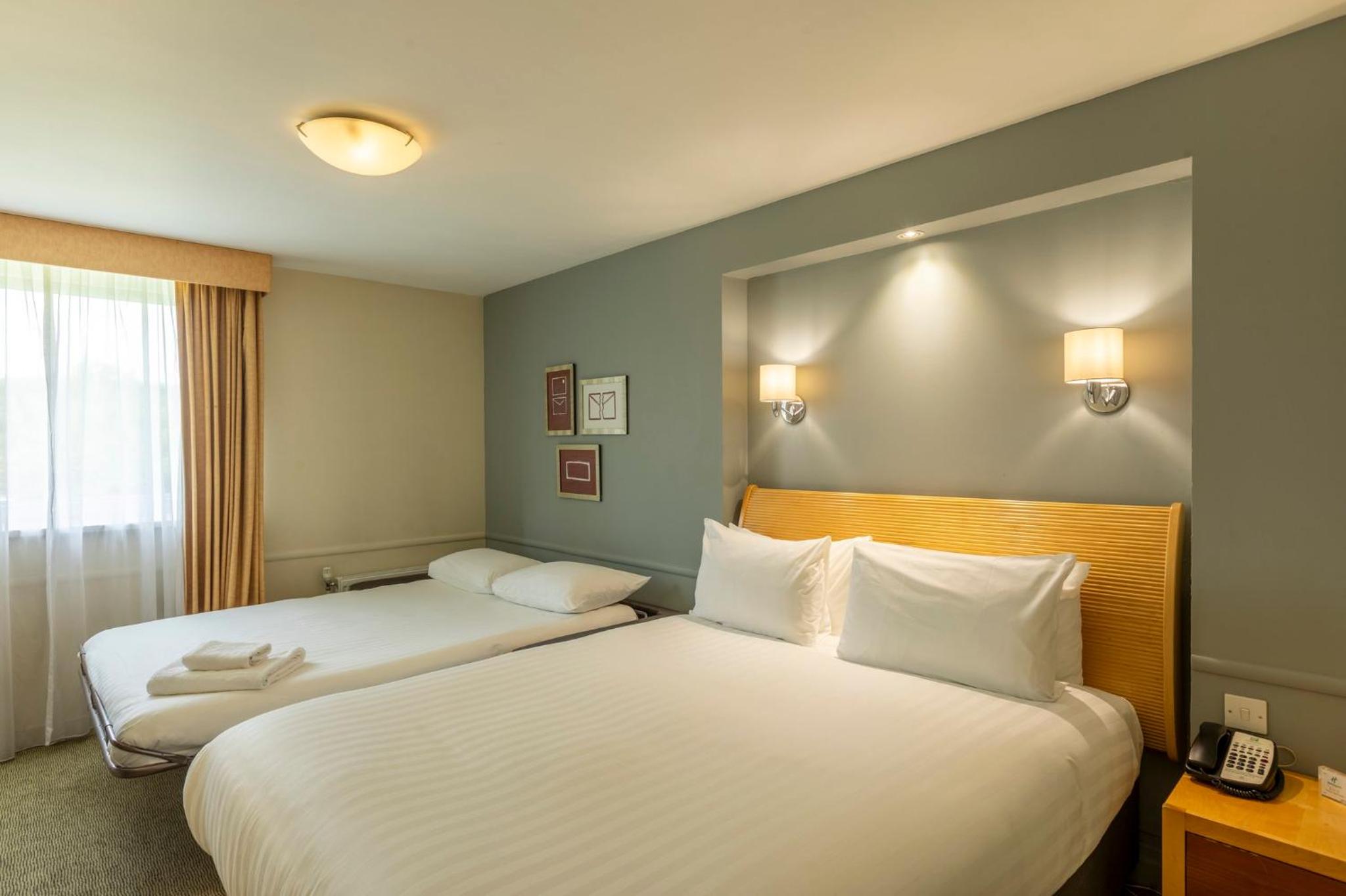 holiday inn brentwood m25 jct 28 an ihg hotel