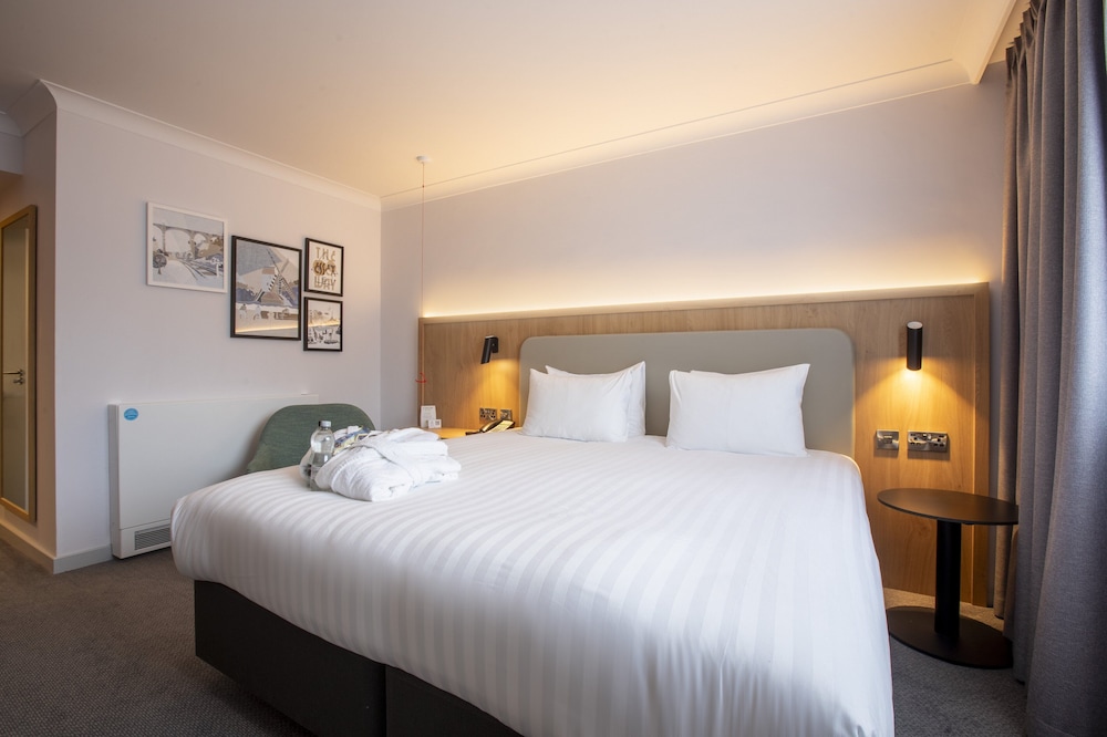 holiday inn brentwood m25 jct 28 an ihg hotel