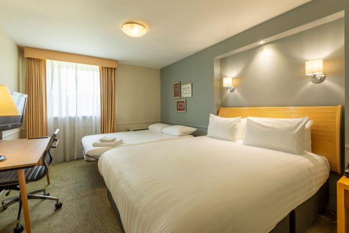 holiday inn brentwood m25 jct 28 an ihg hotel
