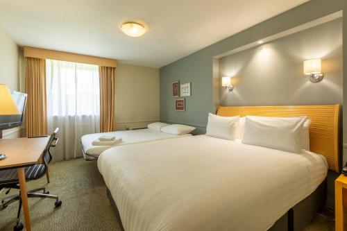 holiday inn brentwood m25 jct 28 an ihg hotel