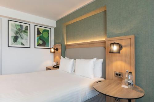 holiday inn brentwood m25 jct 28 an ihg hotel