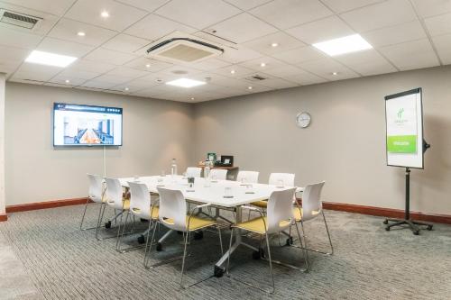 holiday inn brentwood m25 jct 28 an ihg hotel