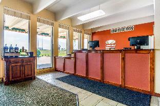 econo lodge inn and suites