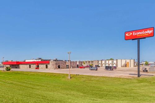 econo lodge inn and suites