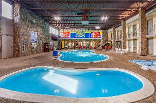 econo lodge inn and suites