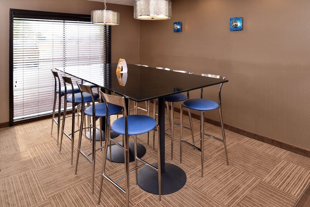 comfort suites columbus