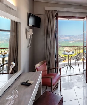 fedriades delphi hotel