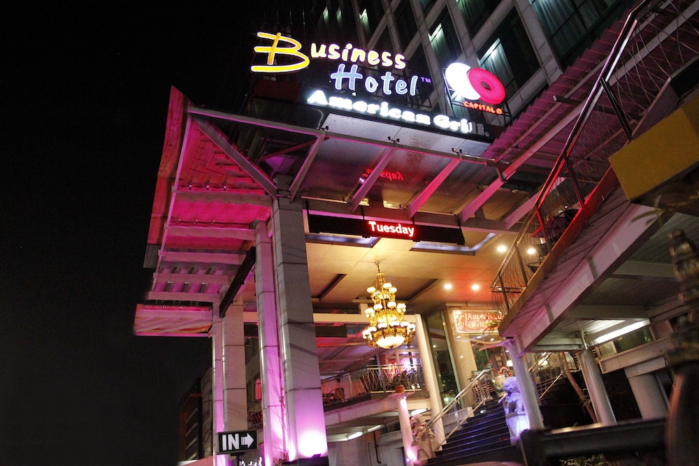 business hotel tomang