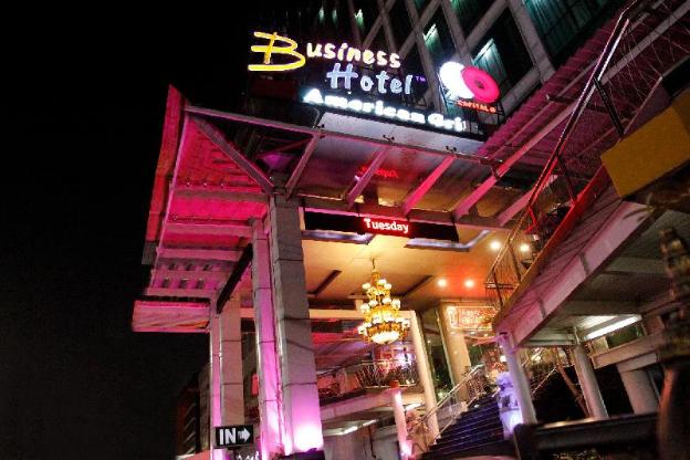 business hotel tomang