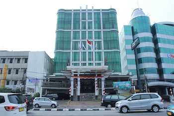 business hotel tomang
