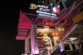 business hotel tomang