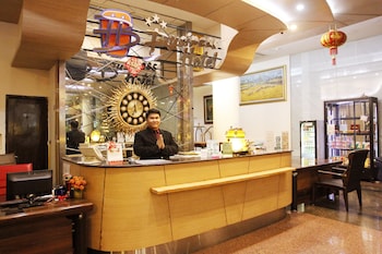 business hotel tomang