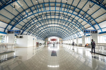 business hotel tomang