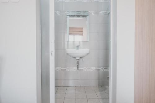 reddoorz plus karet pedurenan 3