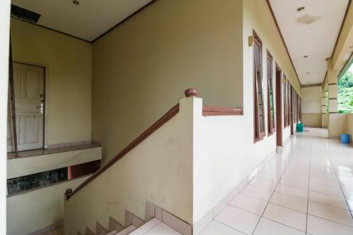 reddoorz plus karet pedurenan 3