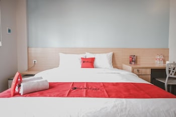 reddoorz plus karet pedurenan 3