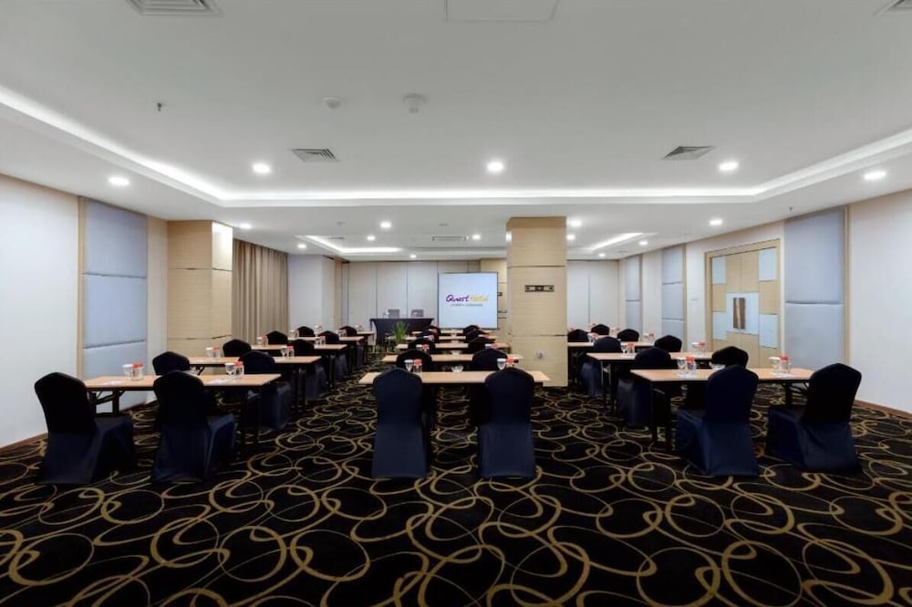 quest hotel darmo surabaya by aston