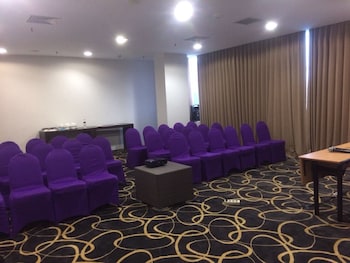 quest hotel darmo surabaya by aston