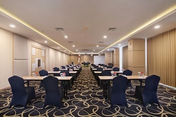 quest hotel darmo surabaya by aston