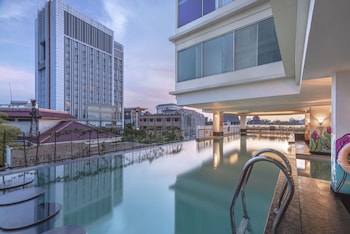 quest hotel darmo surabaya by aston