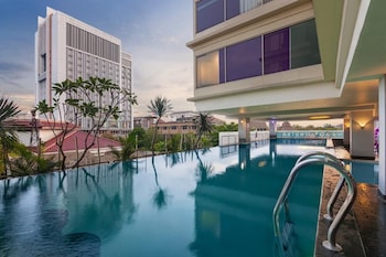quest hotel darmo surabaya by aston
