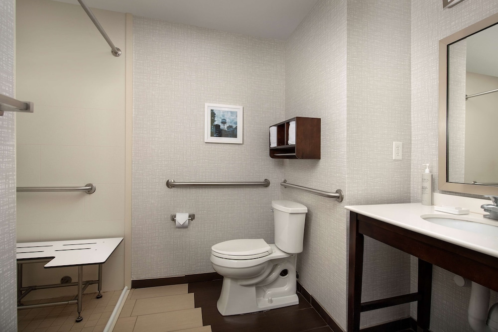 hampton inn knoxville clinton i 75