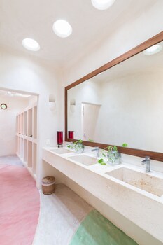 hotel holistika