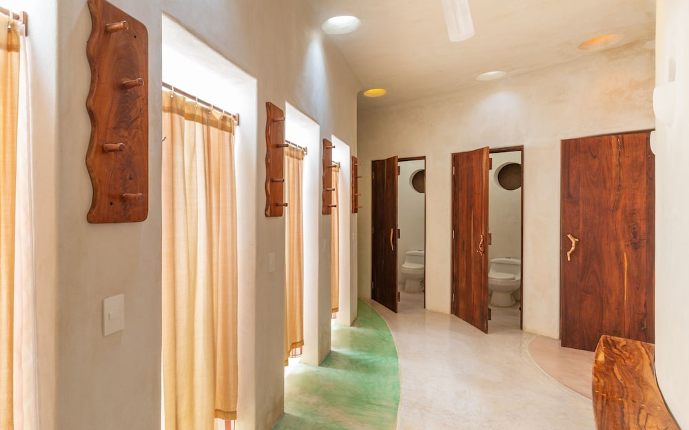 hotel holistika