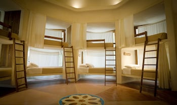 hotel holistika